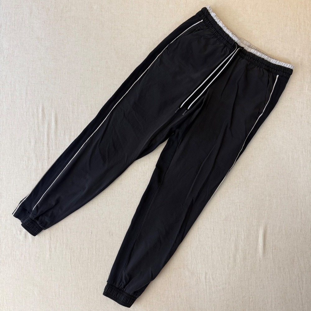 Athleta Brooklyn Jogger Black White Piping Pants Womens Size 6 - Picture 2 of 14